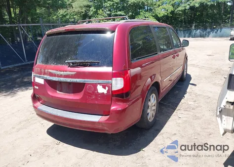 2016 Chrysler Town & Country Touring z USA, uszkodzony, nr VIN 2C4RC1BG3GR197986